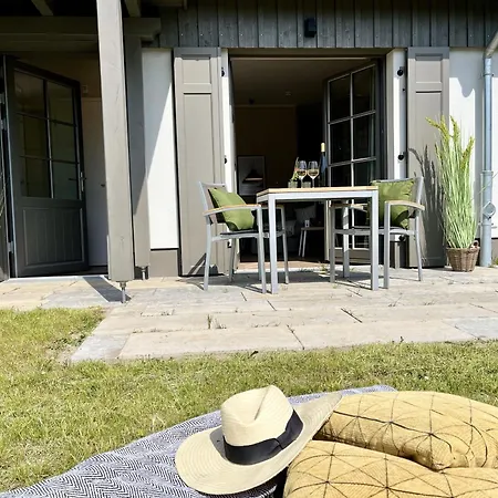 Holiday home Strandbude 32 Klein Stresow Ruegen By Ruyastay *
