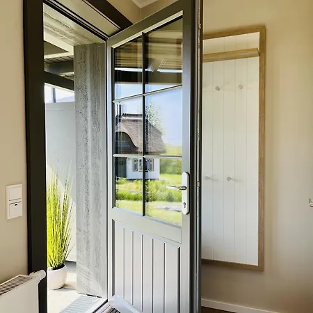 Strandbude 32 Klein Stresow Rügen By Ruyastay