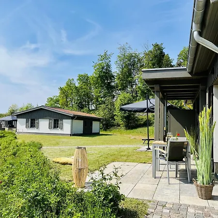 Strandbude 32 Klein Stresow Rügen By Ruyastay Ferienhaus