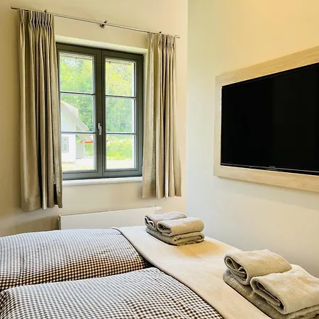 Strandbude 32 Klein Stresow Rügen By Ruyastay Ferienhaus